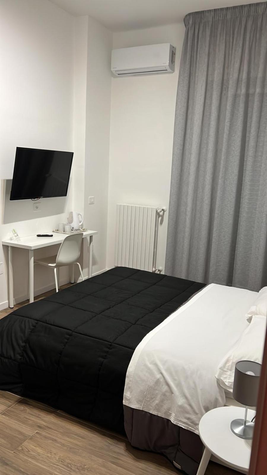 Business Home Piazza Cesare Battisti B&B Residence Foggia Dış mekan fotoğraf